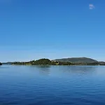 Σπίτι διακοπών Koselig Og Usjenert Med Fantastisk Utsikt Og Solforhold Gjerset
